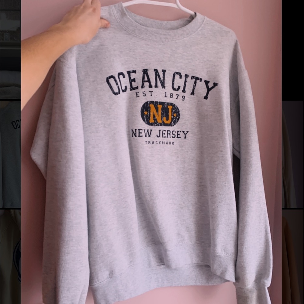 Ocean city crewneck